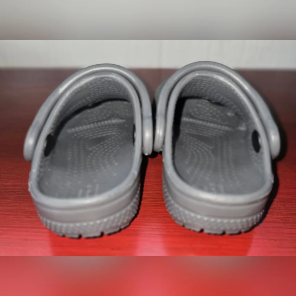 Crocs Unisex Kids Classic Clog Slate Gray Crab Turtle Jibbitz Size C5